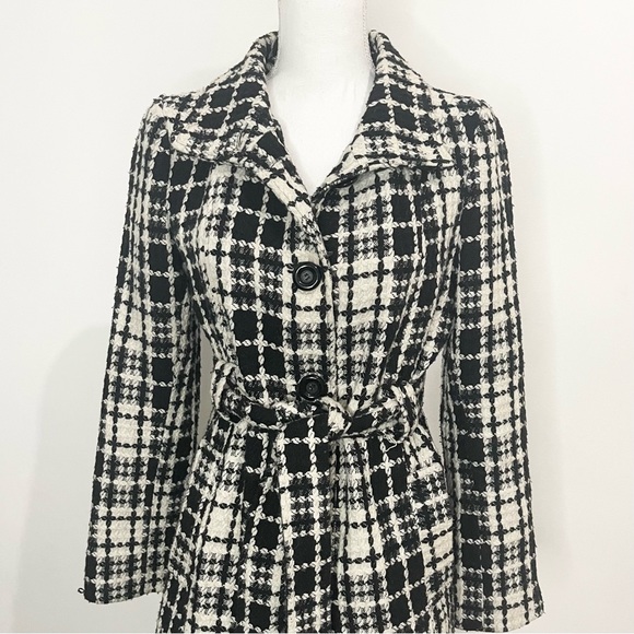 SOLD—LOVESTITCH TWEED TRENCH COAT | SIZE: M - Picture 2 of 8